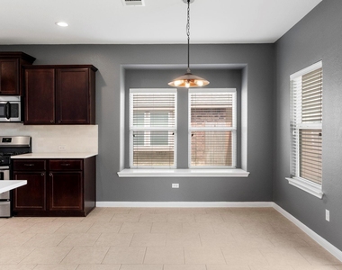 8525 Reggio St - Photo Thumbnail 10