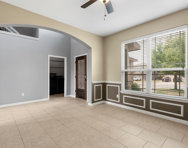 8525 Reggio St - Photo Thumbnail 12