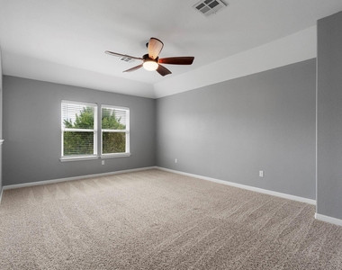 8525 Reggio St - Photo Thumbnail 19