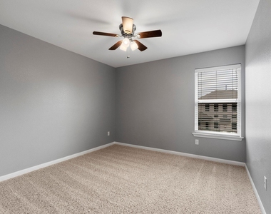 8525 Reggio St - Photo Thumbnail 23