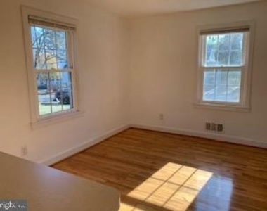 3515 Nimitz Road - Photo Thumbnail 4