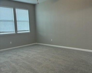 19013 Scoria Dr - Photo Thumbnail 10