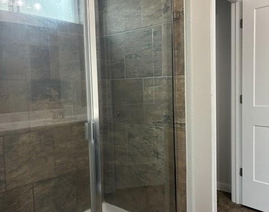 19013 Scoria Dr - Photo Thumbnail 12