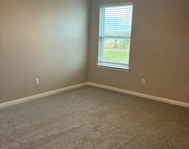 19013 Scoria Dr - Photo Thumbnail 16