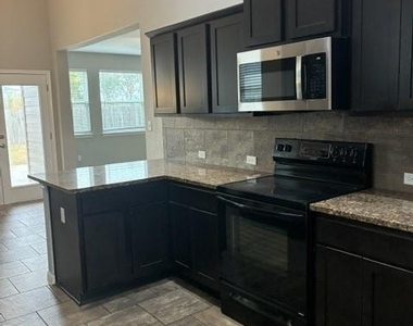 19013 Scoria Dr - Photo Thumbnail 8