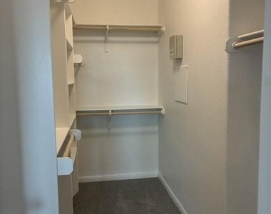 19013 Scoria Dr - Photo Thumbnail 11