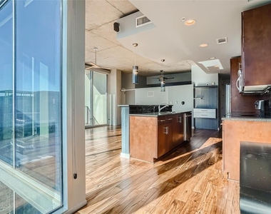 360 Nueces St - Photo Thumbnail 18