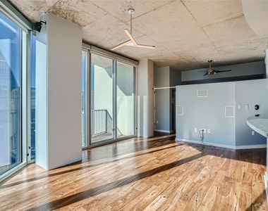 360 Nueces St - Photo Thumbnail 13