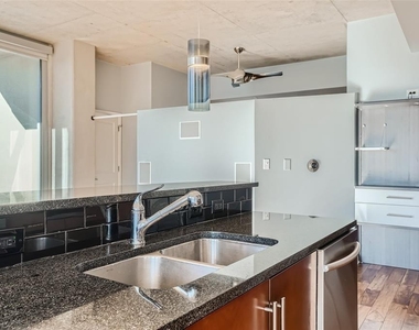 360 Nueces St - Photo Thumbnail 17