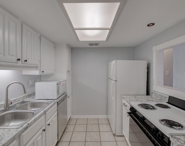 8210 Bent Tree Rd - Photo Thumbnail 11