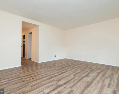9752 Early Spring Way - Photo Thumbnail 14