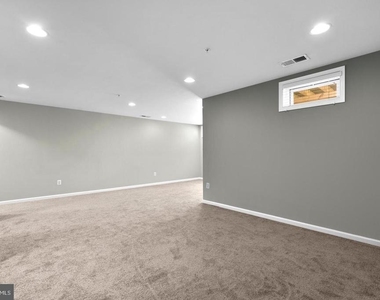 6704 Saw Mill Court - Photo Thumbnail 37