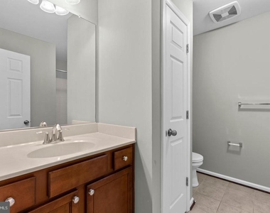 6704 Saw Mill Court - Photo Thumbnail 34