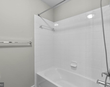 6704 Saw Mill Court - Photo Thumbnail 35