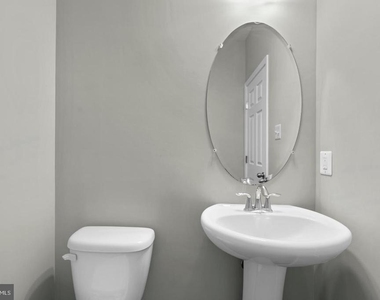 6704 Saw Mill Court - Photo Thumbnail 17