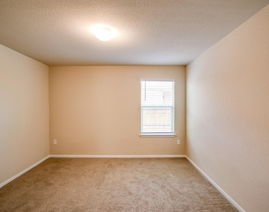 15008 Custis Ln - Photo Thumbnail 14