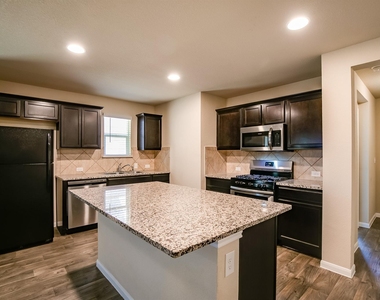 15008 Custis Ln - Photo Thumbnail 8