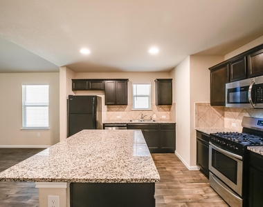 15008 Custis Ln - Photo Thumbnail 7