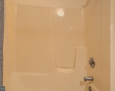 412 Darby Lane - Photo Thumbnail 29