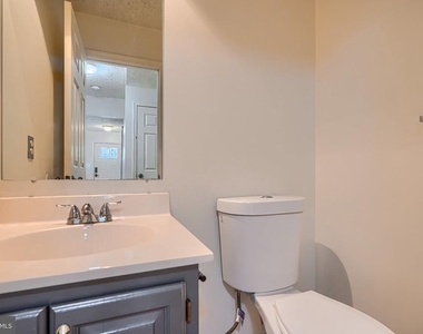 412 Darby Lane - Photo Thumbnail 18