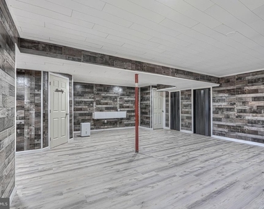 412 Darby Lane - Photo Thumbnail 38