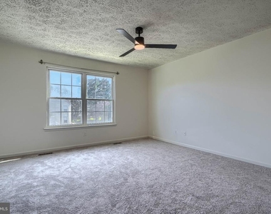 412 Darby Lane - Photo Thumbnail 30