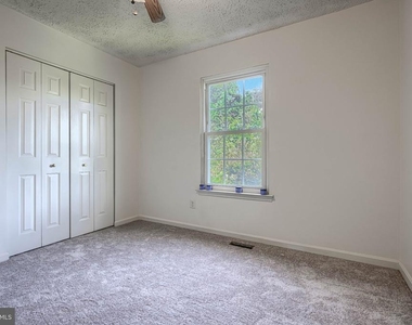 412 Darby Lane - Photo Thumbnail 25