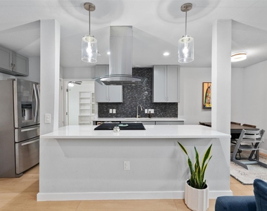 9107 Shepard Dr - Photo Thumbnail 4