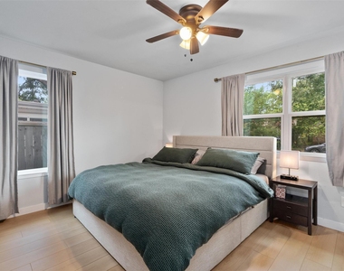 9107 Shepard Dr - Photo Thumbnail 8