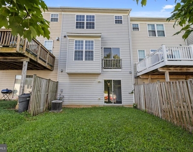 113 Lavenport Circle - Photo Thumbnail 35