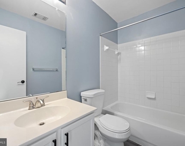 113 Lavenport Circle - Photo Thumbnail 21