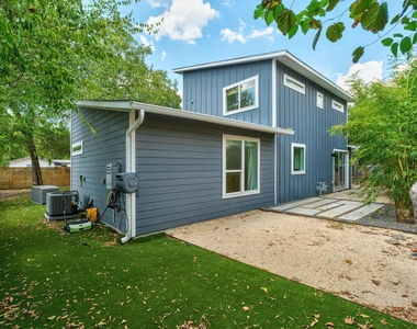 6503 Felix Ave - Photo Thumbnail 22