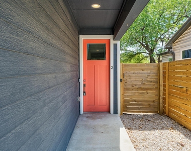 6503 Felix Ave - Photo Thumbnail 3