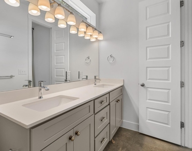 6503 Felix Ave - Photo Thumbnail 13