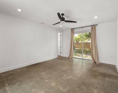 6503 Felix Ave - Photo Thumbnail 26