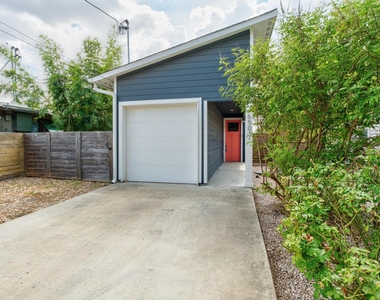 6503 Felix Ave - Photo Thumbnail 2