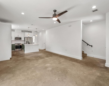 6503 Felix Ave - Photo Thumbnail 5