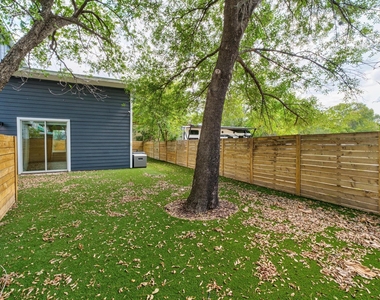 6503 Felix Ave - Photo Thumbnail 19