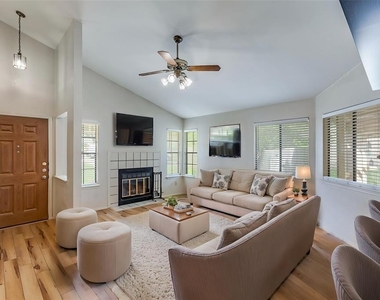 1121 Peggotty Pl - Photo Thumbnail 3