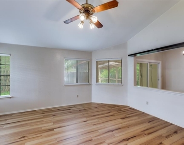 1121 Peggotty Pl - Photo Thumbnail 7