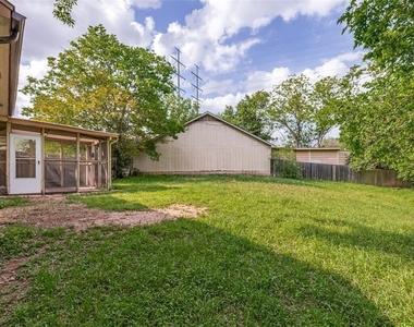 1121 Peggotty Pl - Photo Thumbnail 23