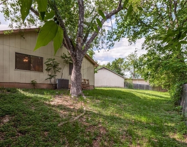 1121 Peggotty Pl - Photo Thumbnail 24