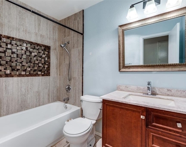1121 Peggotty Pl - Photo Thumbnail 14