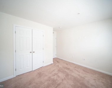 7356 Tottenham Drive - Photo Thumbnail 26