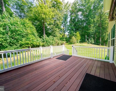 7356 Tottenham Drive - Photo Thumbnail 47