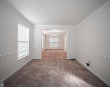 7356 Tottenham Drive - Photo Thumbnail 2