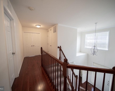 7356 Tottenham Drive - Photo Thumbnail 37