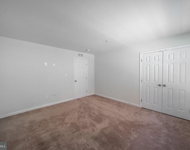7356 Tottenham Drive - Photo Thumbnail 30