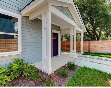2821 Castro St - Photo Thumbnail 1
