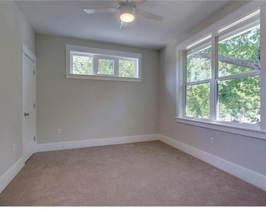2821 Castro St - Photo Thumbnail 22